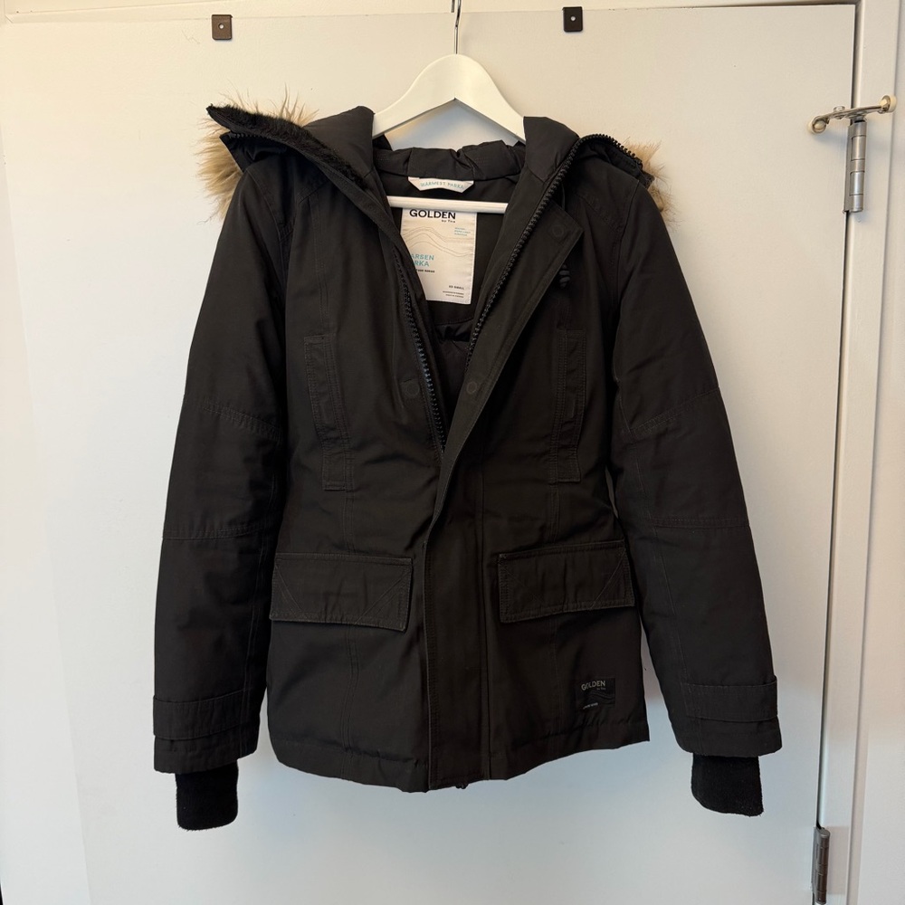 Aritzia Black Winter Larsen Parka with Faux Fur Hood, up to -22F/-30C